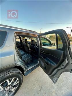 جي ام سي اكاديا